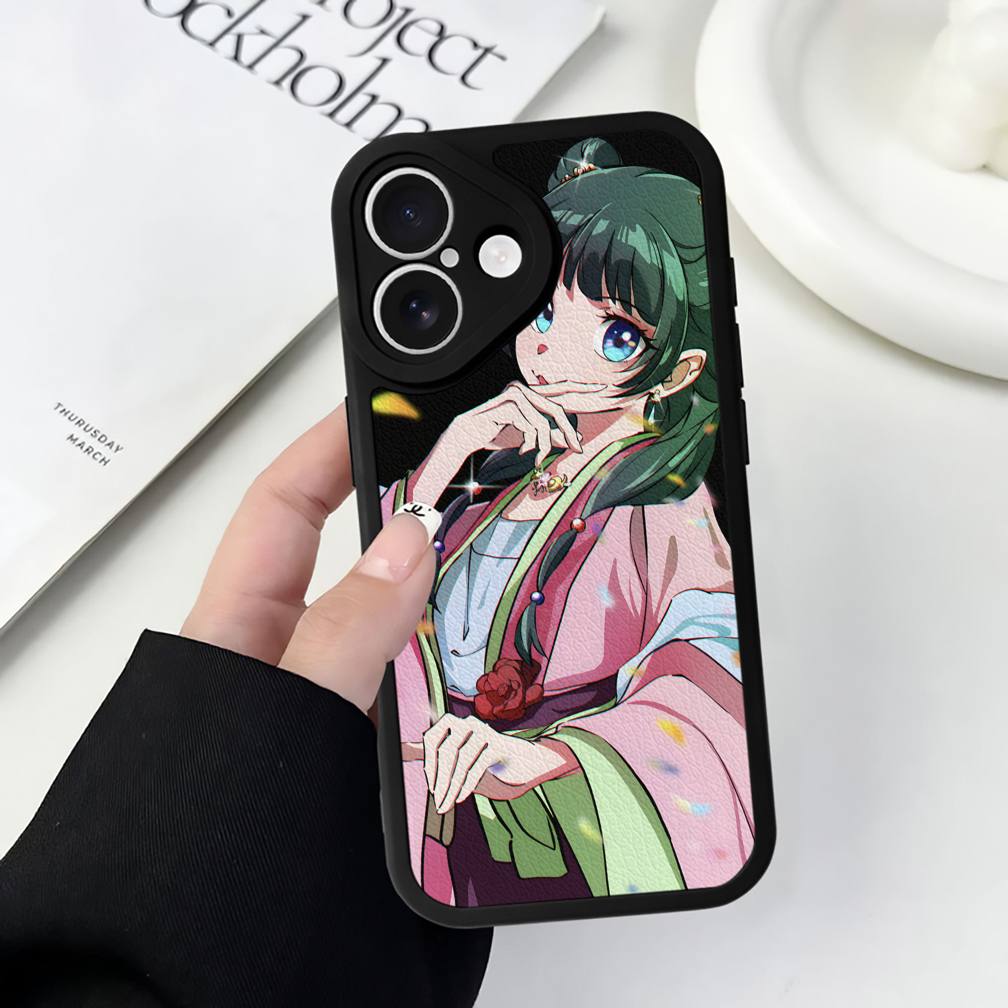 （画像用） 薬屋のひとりごと The Apothecary Diaries 【iPhone 16シリーズ対応】シリコンスマホケース（レザー調） 材質：シリコン